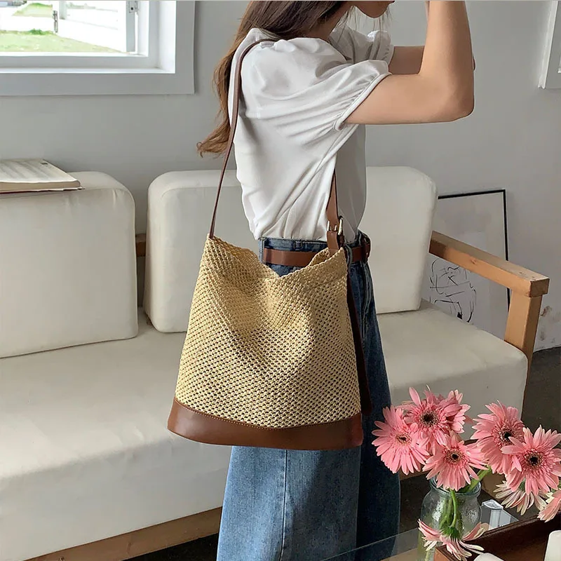 Summer Woven Bag Versatile Women\'s 2023 New Korean Version Fashion Casual Large Capacity Commuter Shoulder Bag Wholesale