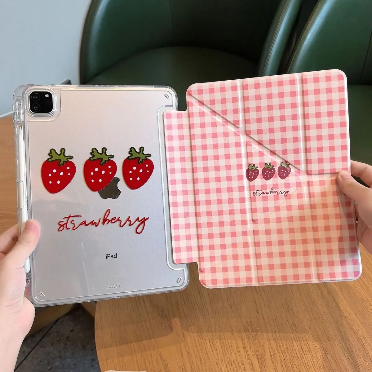 Pink And White Checkered Strawberry For iPad Pro Air 13 11 M5 M4 M3 M2 2 1 11th A16 12.9