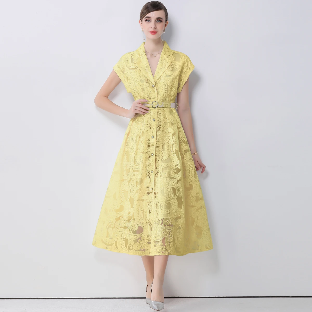 Damen High-End-Design Blumenausschnitt Stickerei Kleid Frühling Sommer Elegantes Kleid Blazer Kragen Einreiher Midi-Kleider