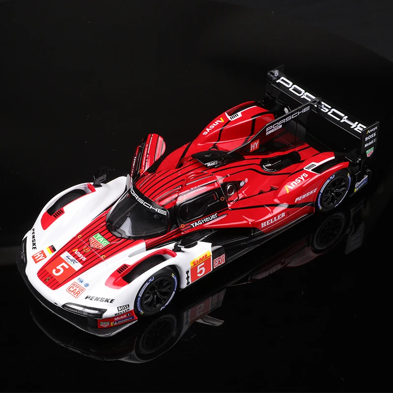 Burago 1:24  963 LMDH 24 Hours of Le Mans Alloy Model Car