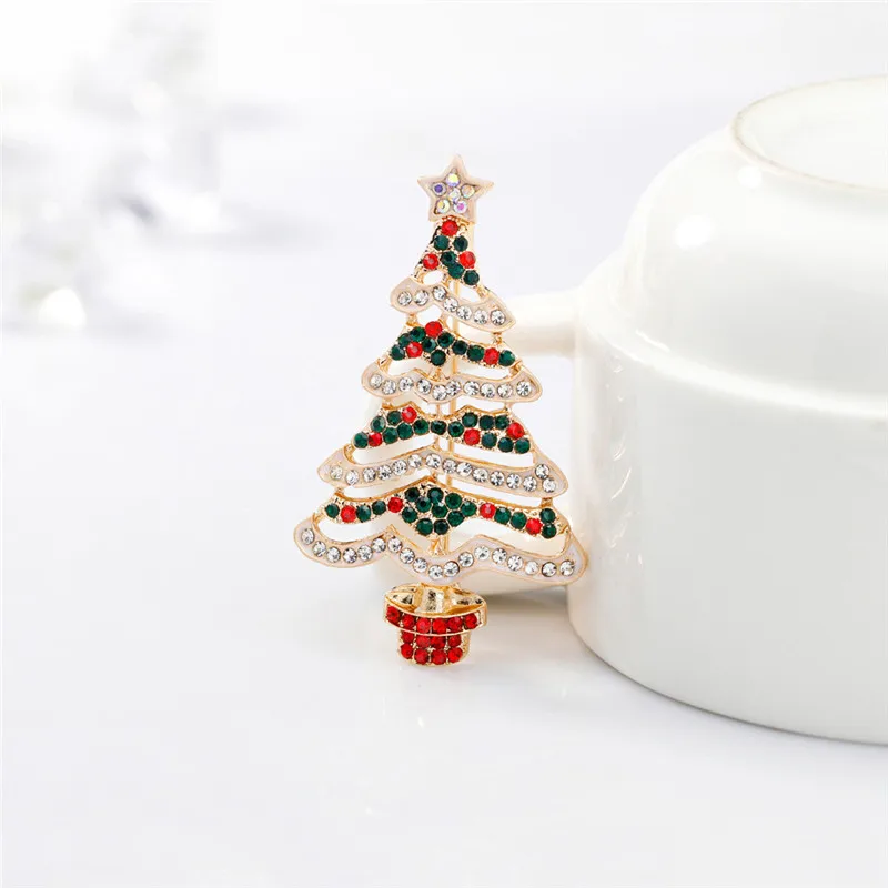 Exquisite Christmas Tree Brooch For Women Rhinestone Trendy Jewelry Green Enamel Xmas Navidad Coat Dress Pins Wedding Party Gift