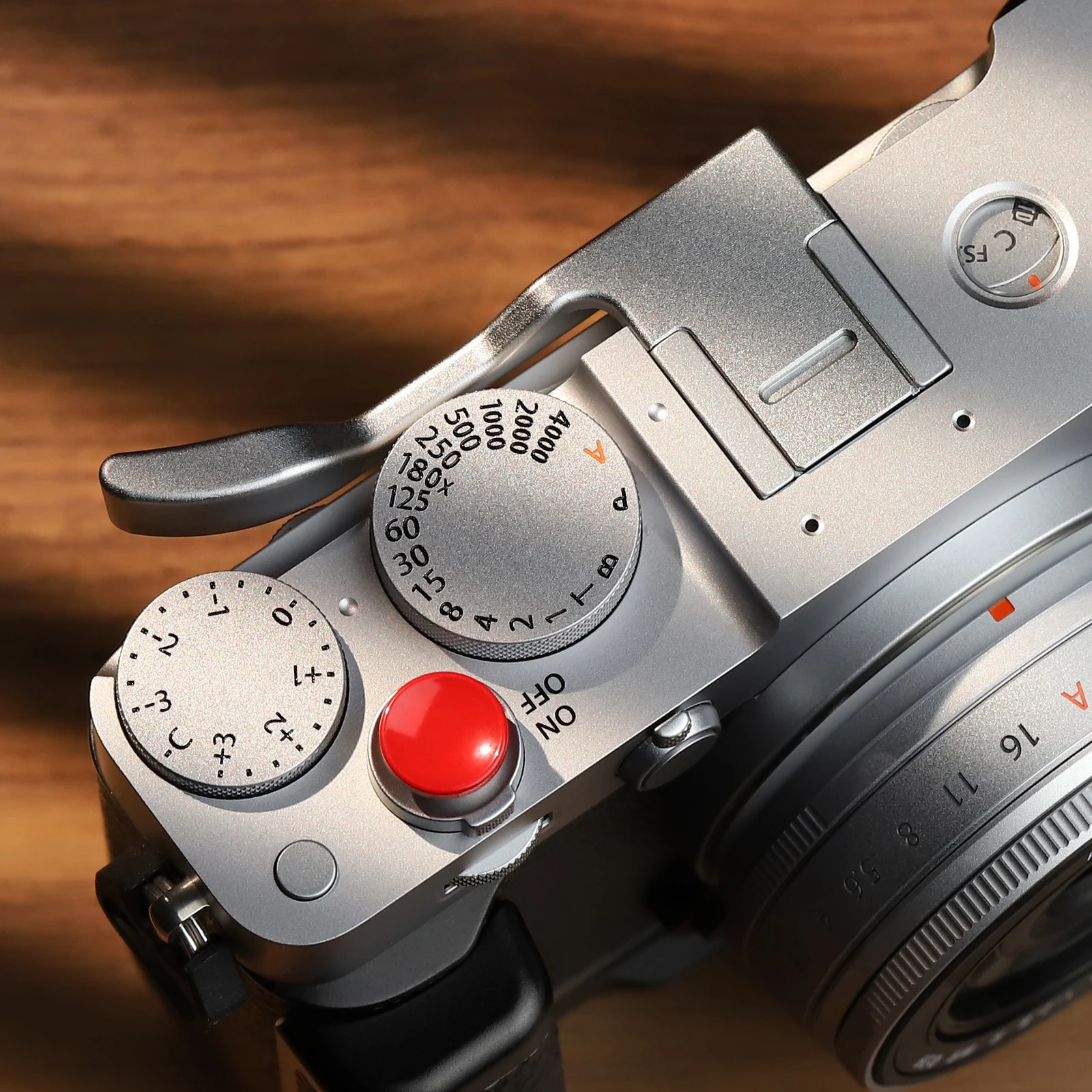 新品 富士フイルム FUJIFILM xt5用 ハンドグリップ シルバー Haoge メタルサムアップグリップ 富士フイルム X-E5 カメラ用 デジタル