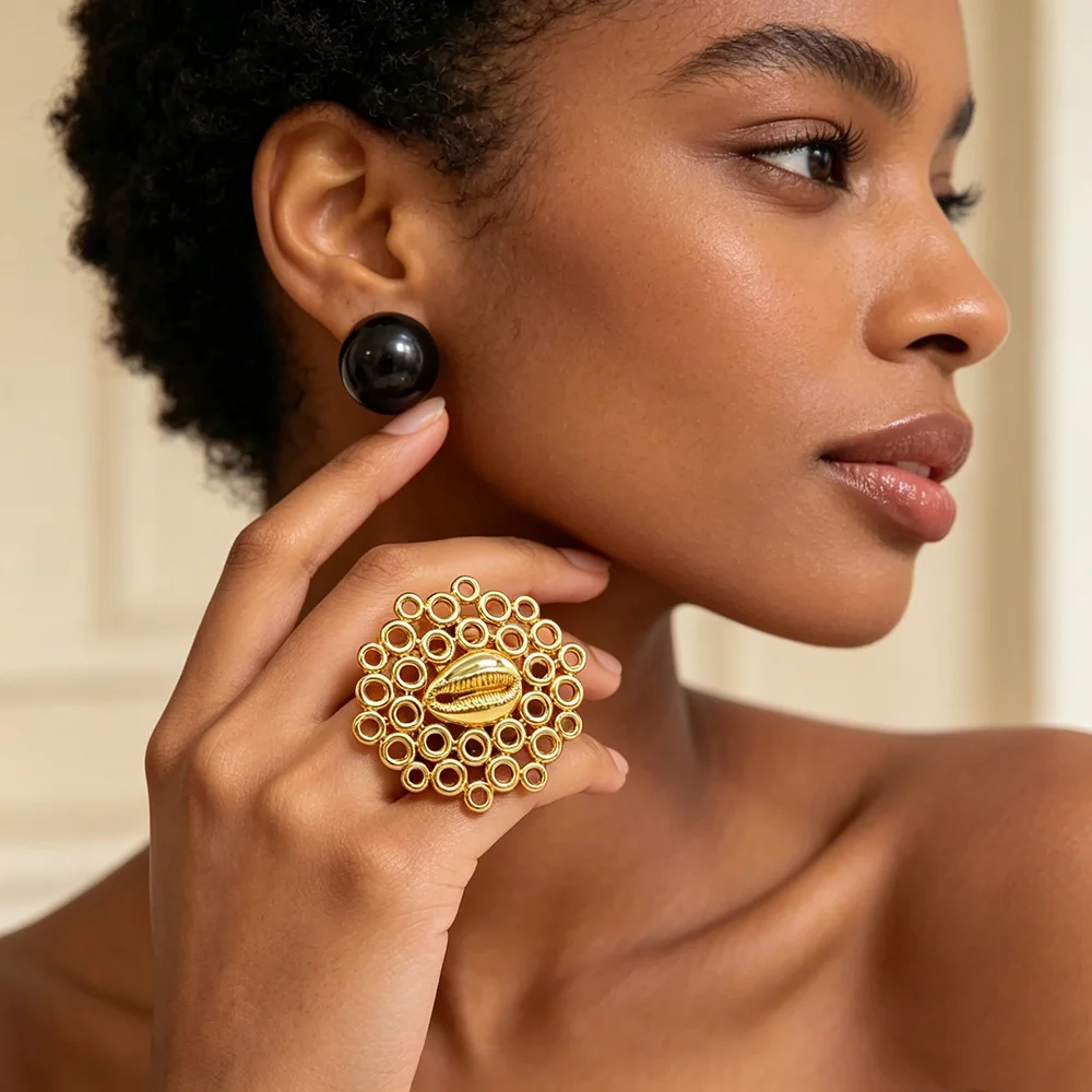 18K vergoldetes, hohles Girlanden-Muschel-Statement-Ohrringe- und Ring-Set für Damen, luxuriöse Accessoires für Hochzeit, Brautparty, Geschenk – Detail 5