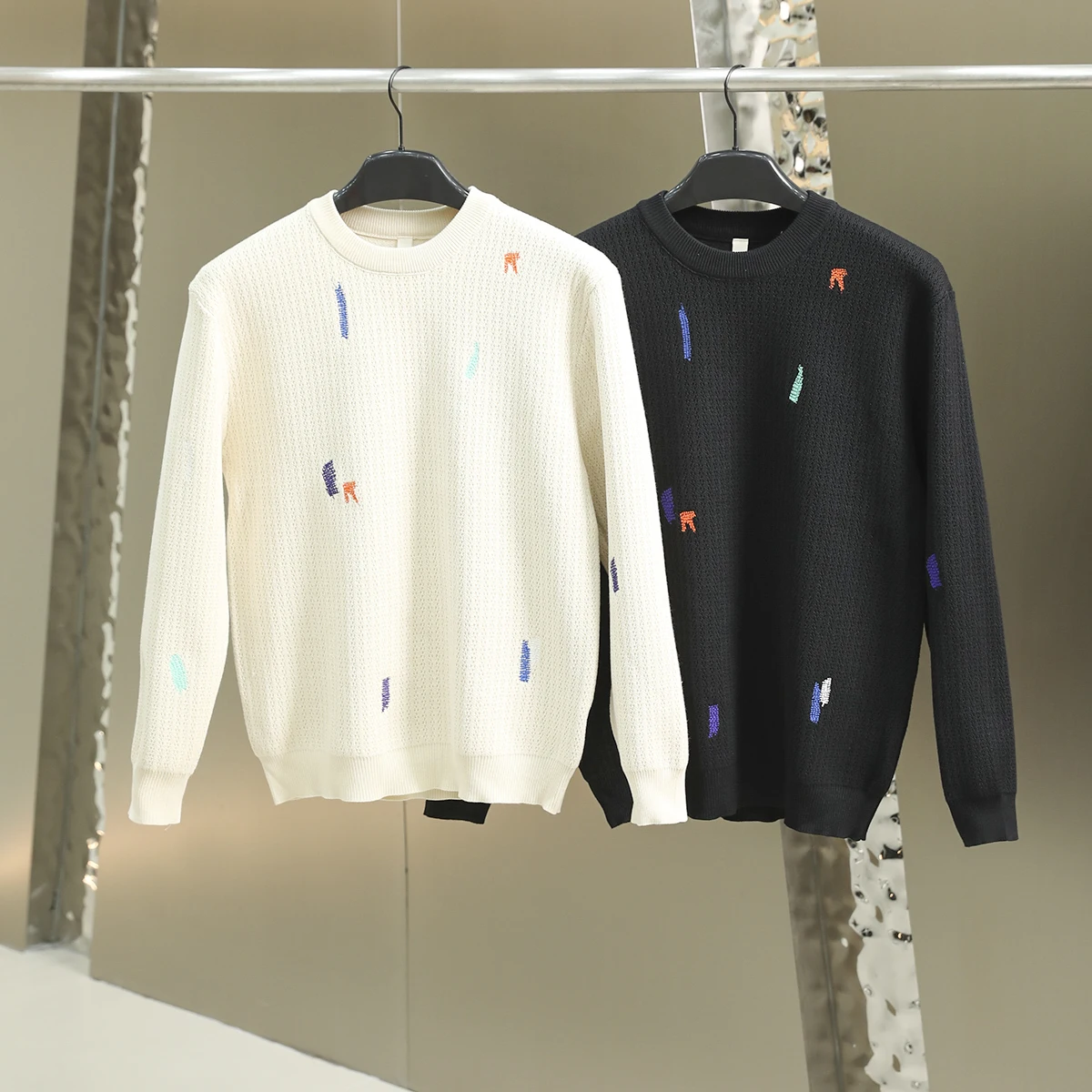 

Ультрамягкий вязаный свитер с круглым вырезом и вышивкой, свободного кроя, осенний, повседневный, для молодых мужчин, модный, уличный стиль