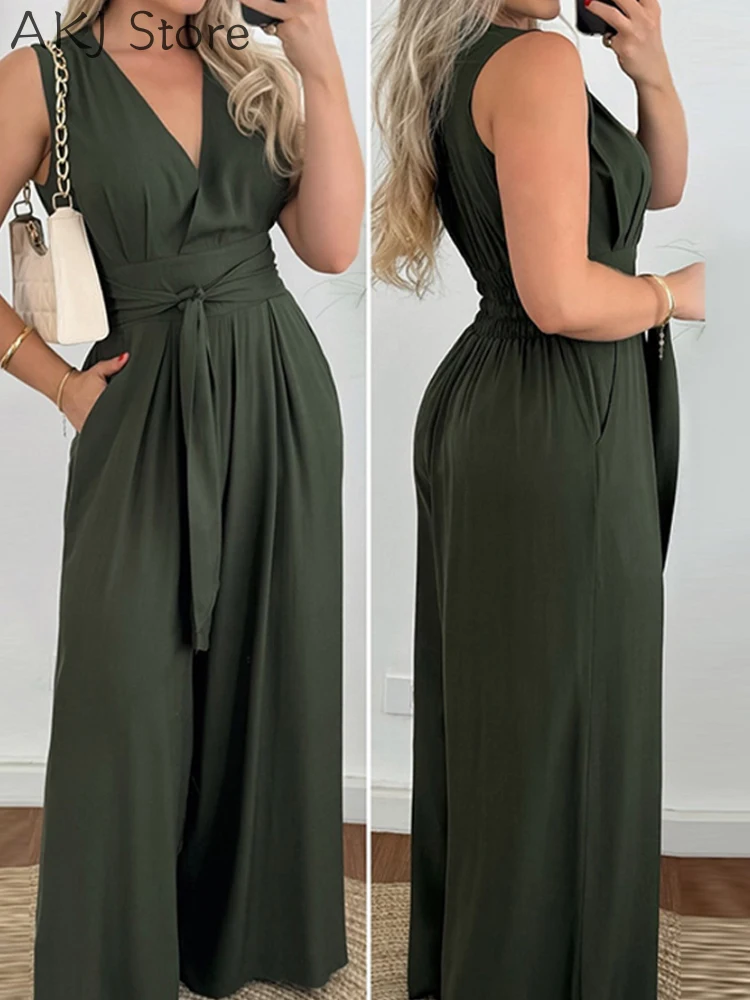 

Women Solid Pocket Sleeveless V Neck Overall Jumpsuit