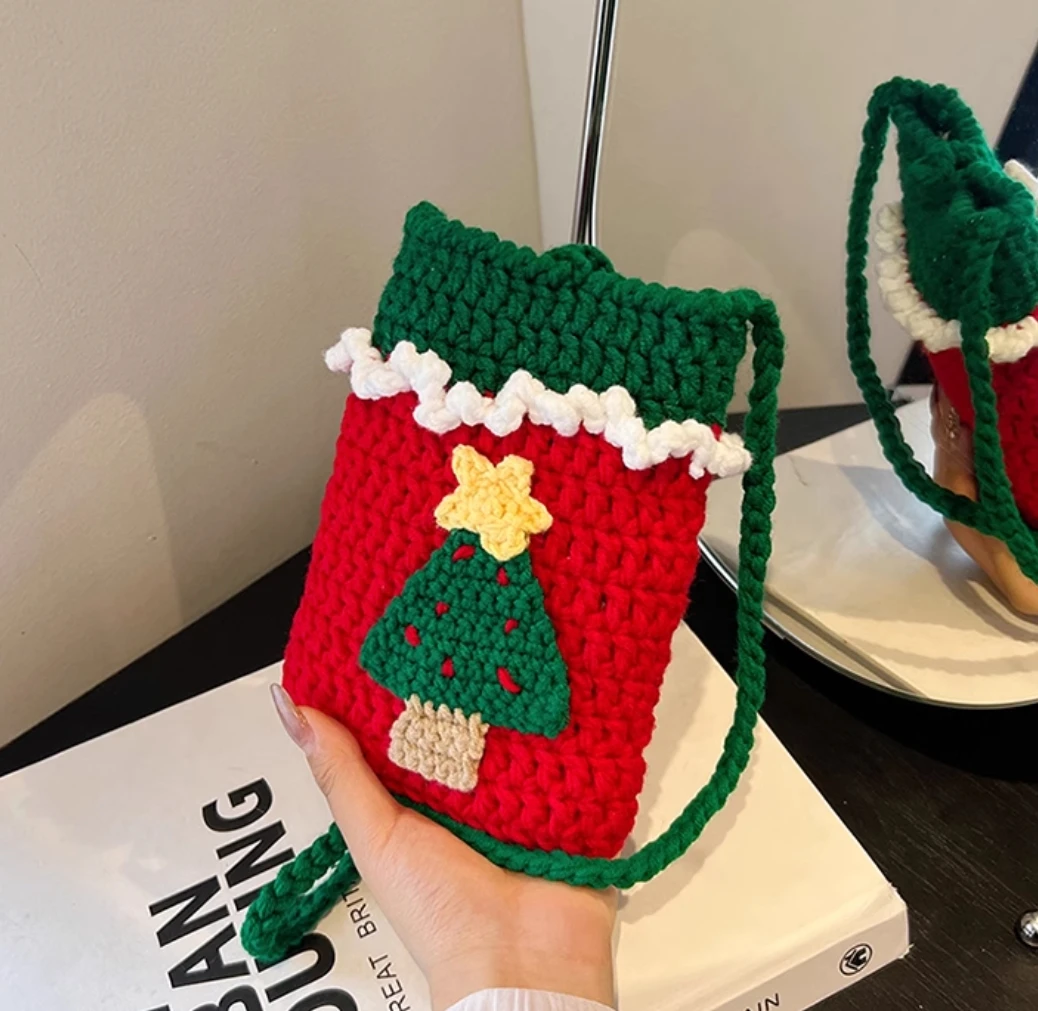 

Christmas gift finished Santa Claus wool crocheted mobile phone bag creative Christmas tree shoulder crossbody bag women's bag