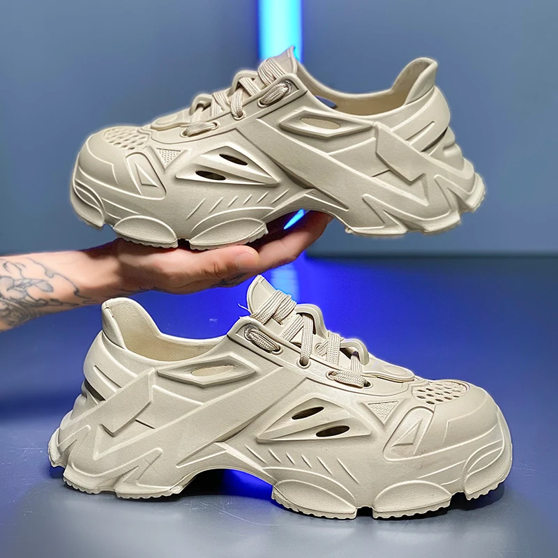 Summer couple casual outdoor perforated shoes lightweight and non slip beach shoes men's and women's fashionable sports sandals