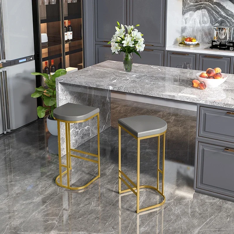Modern Simple Iron Bar Chair Kitchen High Table Home Creative Bar Stool Light Nordic  De Bar Luxury Furniture GPF55YH