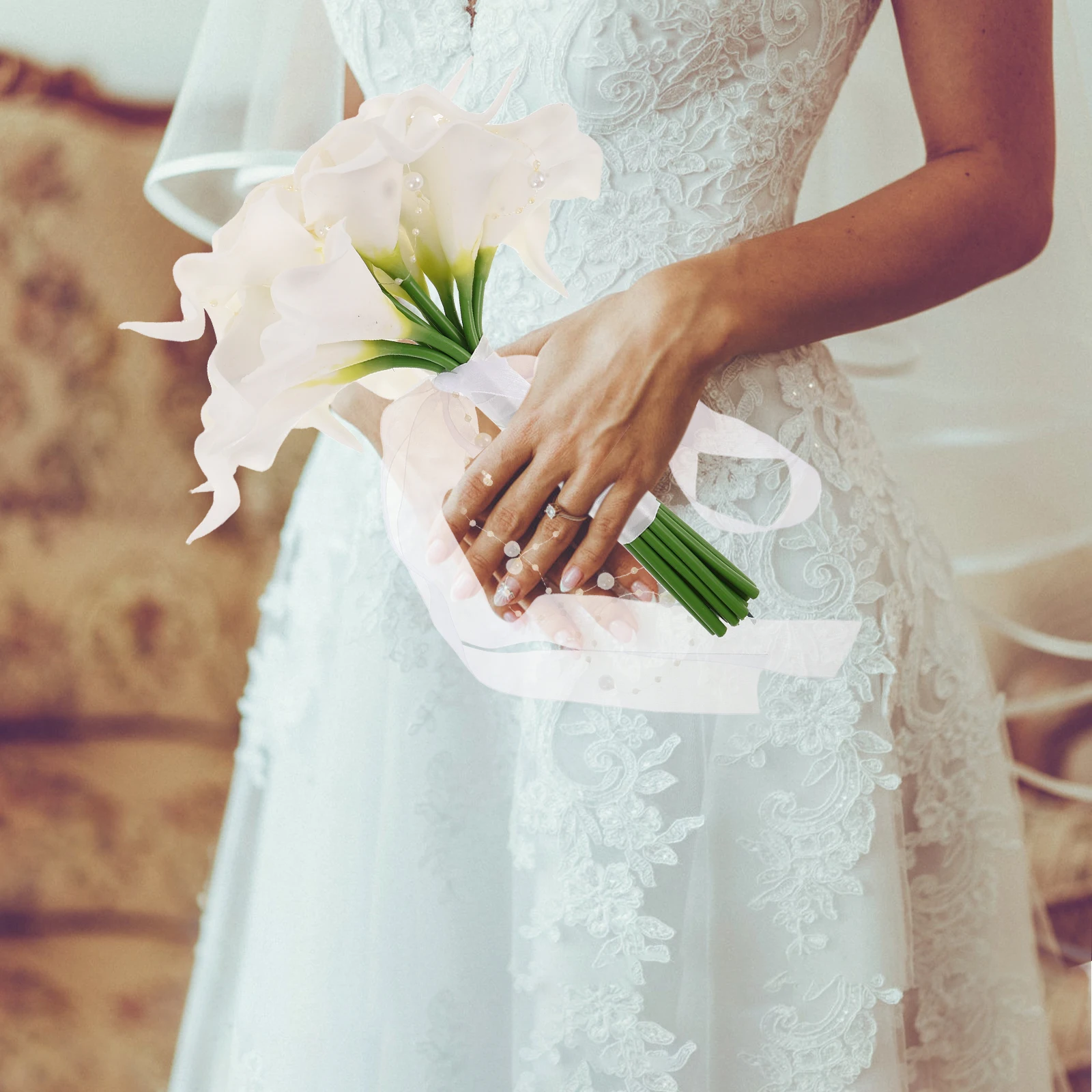 

1pcs White Artificial Lily Bouquet Wedding Bridal Bridesmaid Hand Flowers Lightweight Simulated Flower Bouquets For Bride Bridal