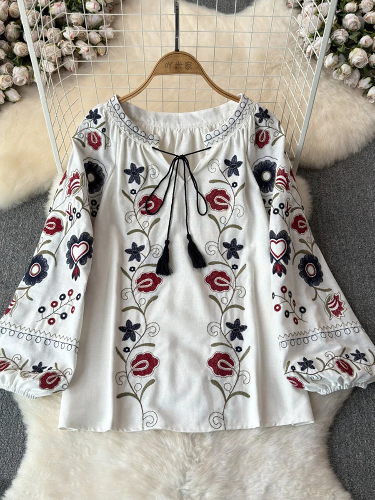 EWQ Vintage Embroidered Design Blouse Women Lace-up Collar Lantern Sleeves Loose Contrast Color Tops 2024 Summer New 27C298