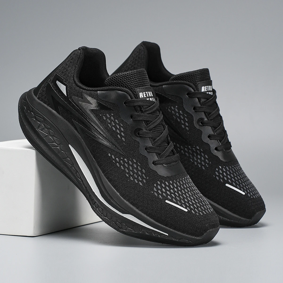 

Мужские кроссовки, новинка 2025 года, дышащие сетчатые кроссовки с мягкой подкладкой, модные спортивные повседневные теннисные туфли для мужчин