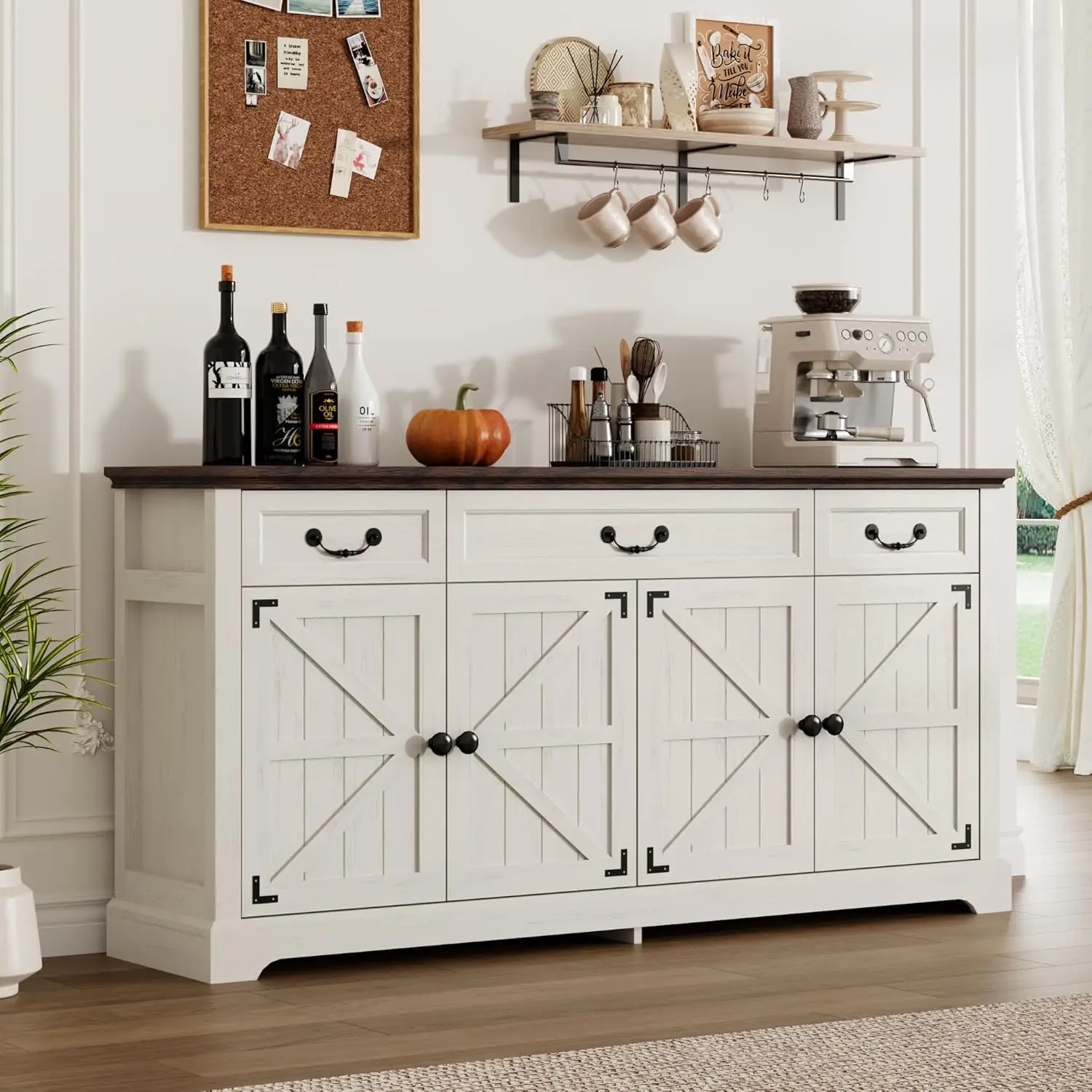 65' 화이트 팜하우스 뷔페 캐비닛(서랍 3개, 문 4개 포함) - 주방 및 거실 수납장