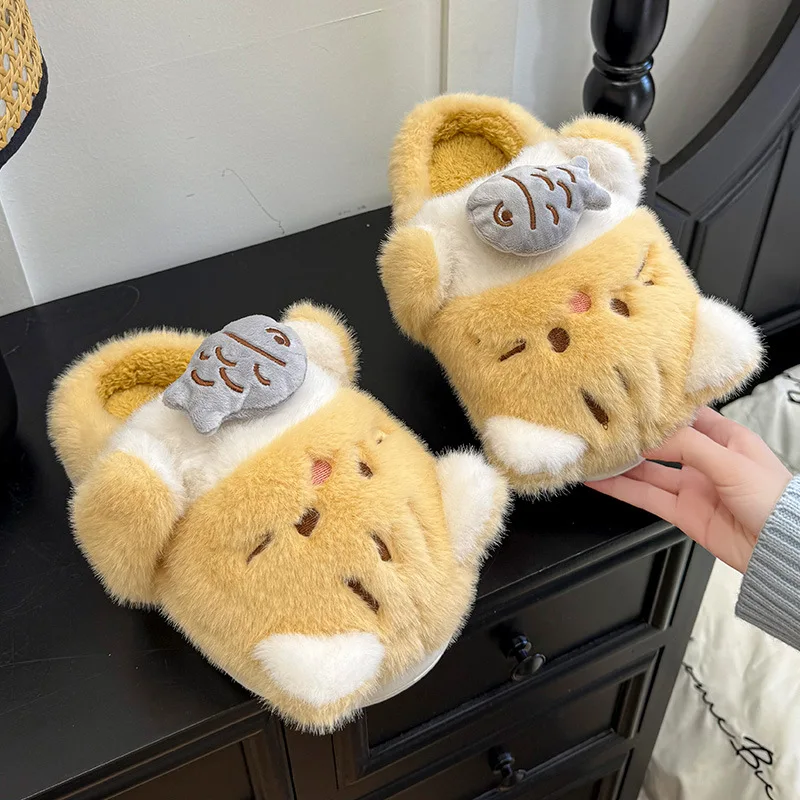 

2025 New Fleece Lined Slippers for Women Thick Sole Cartoon Design Warm Cotton Slipper Home Shoes for Girls Autumn Winter