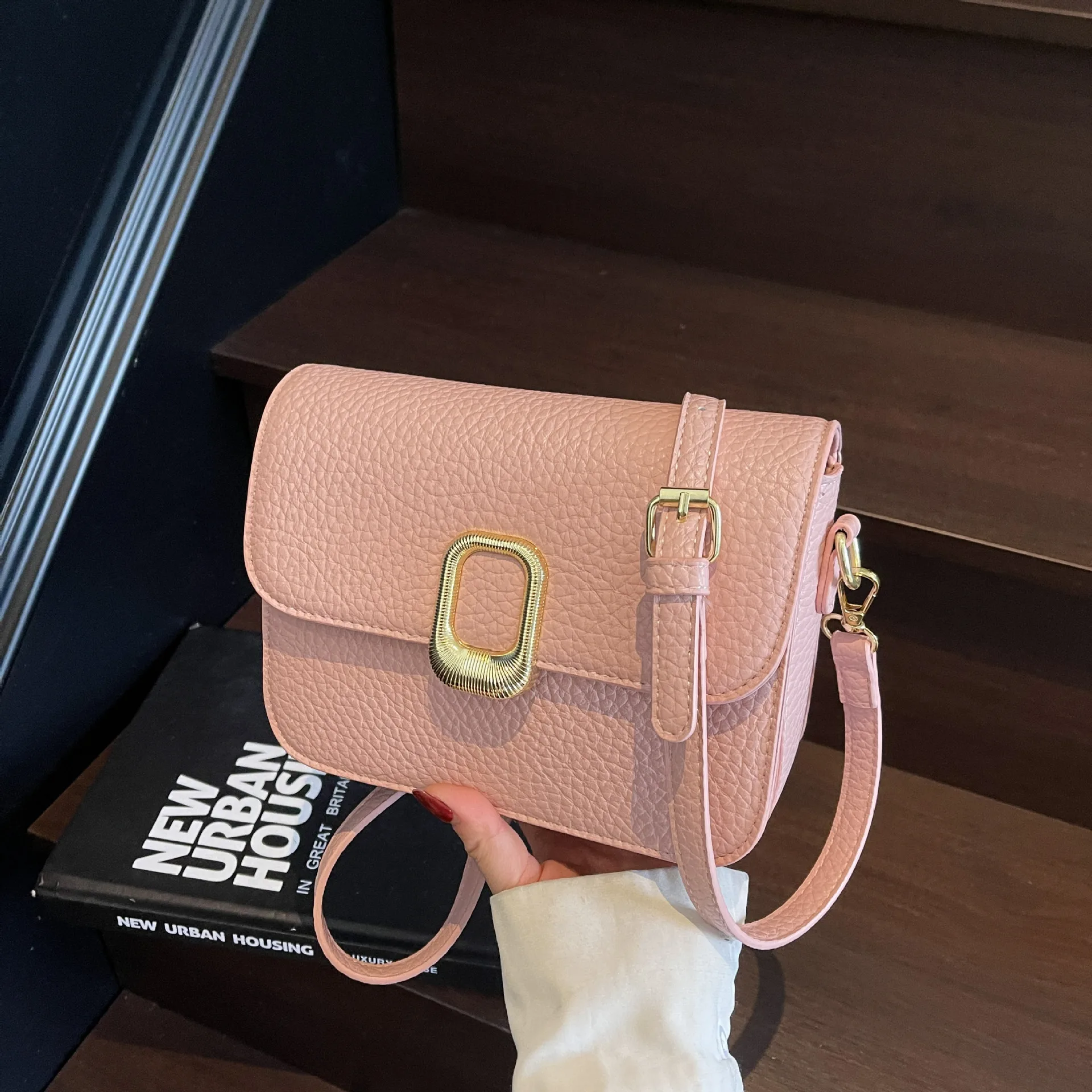 

Elegant Shoulder Bag 2025 New for Women, Luxury Soft Leather Crossbody Purse, Fashionable Small Square Bag for All Occasions