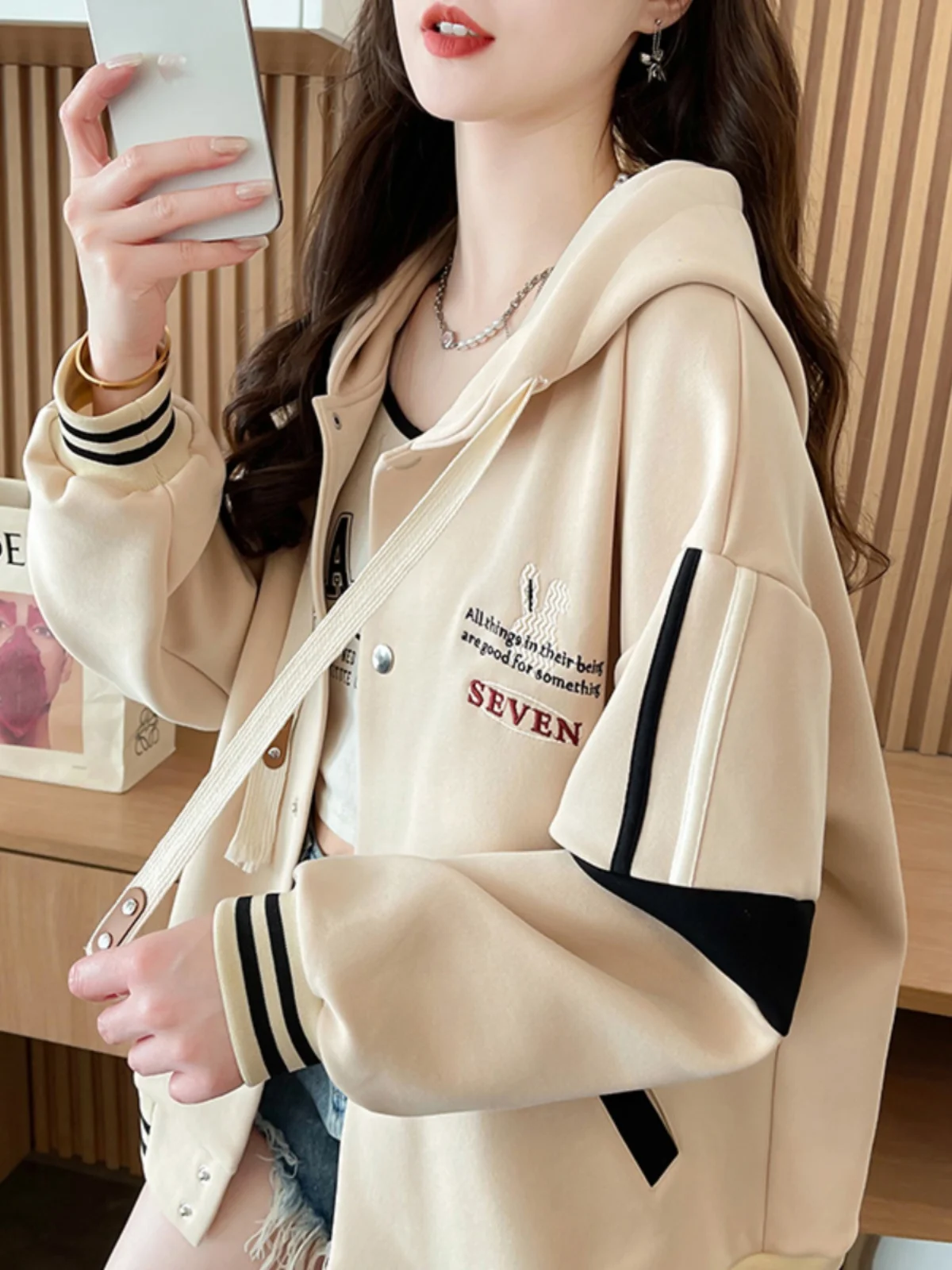 Fashion Retro Khaki Baseball Jacket Coat Girls 2025 New Spring Autumn Loose Fit Embroidery Rabbit Letters Lines Hooded Outerwear