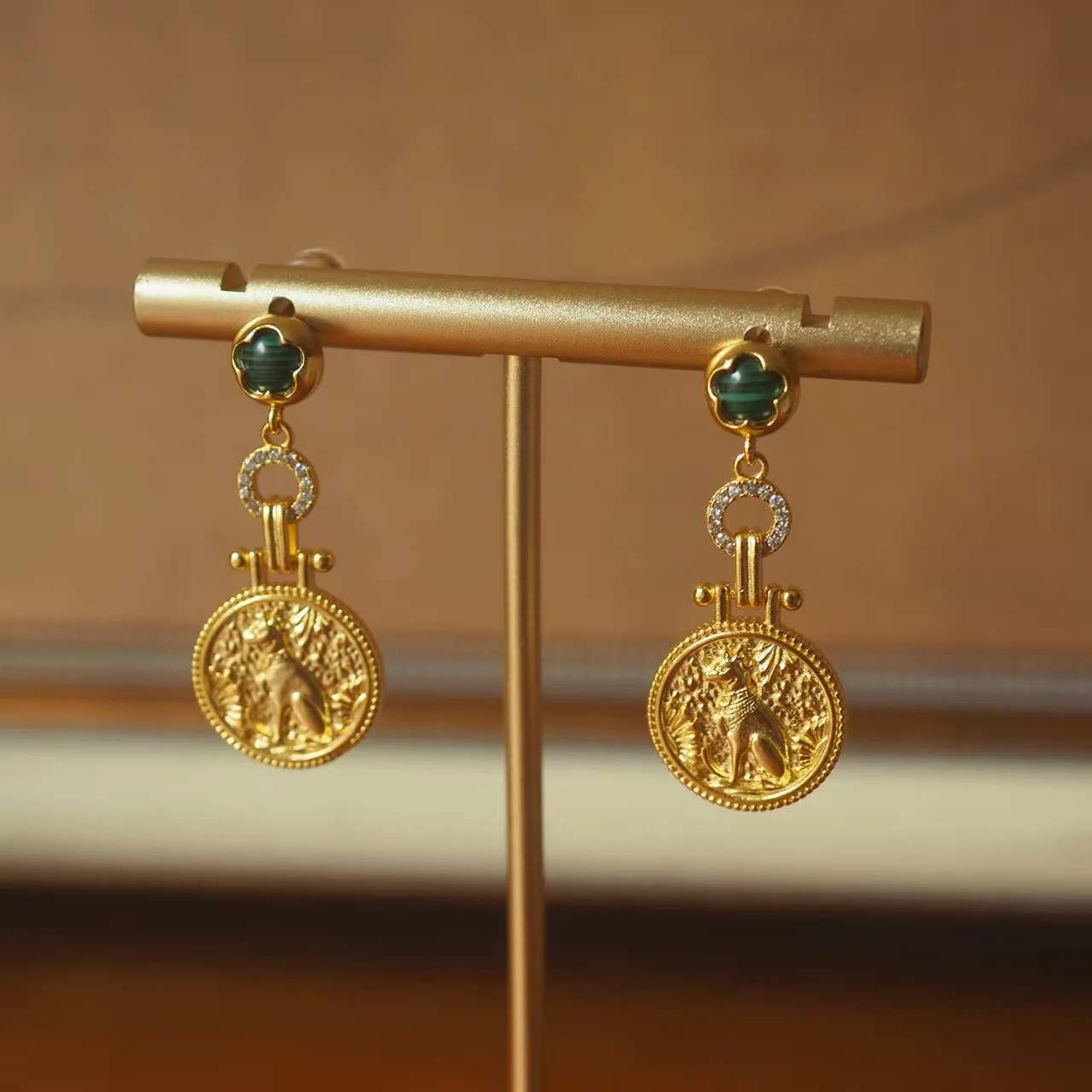 

18K Gold Filled Ancient Roman Coin Ear Drop Dangle Cameo Ancient Egypt Protrait Natural Malachite Ear Stud Antique Chic Jewelry