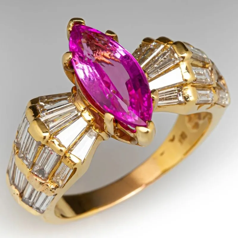 Exquisiter Eingelegter Weiß-Roter CZ Damenring Trendiger Goldfarbener Geometrischer Alltags- und Partyschmuck Jubiläumsgeschenk