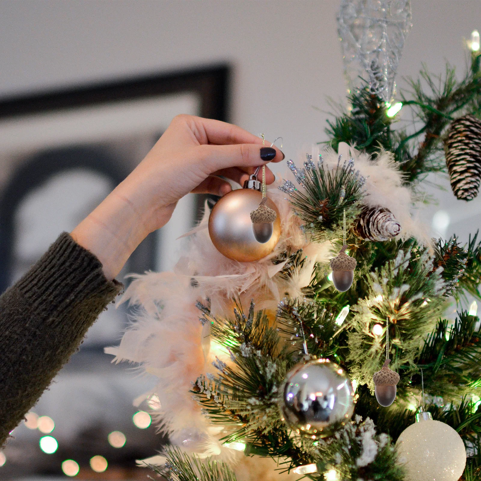 

Decorative Acorns Artificial Fruit for Autumn Home Decor Wedding Centerpiece DIY Craft Projects Fall Seasonal Ornament Display