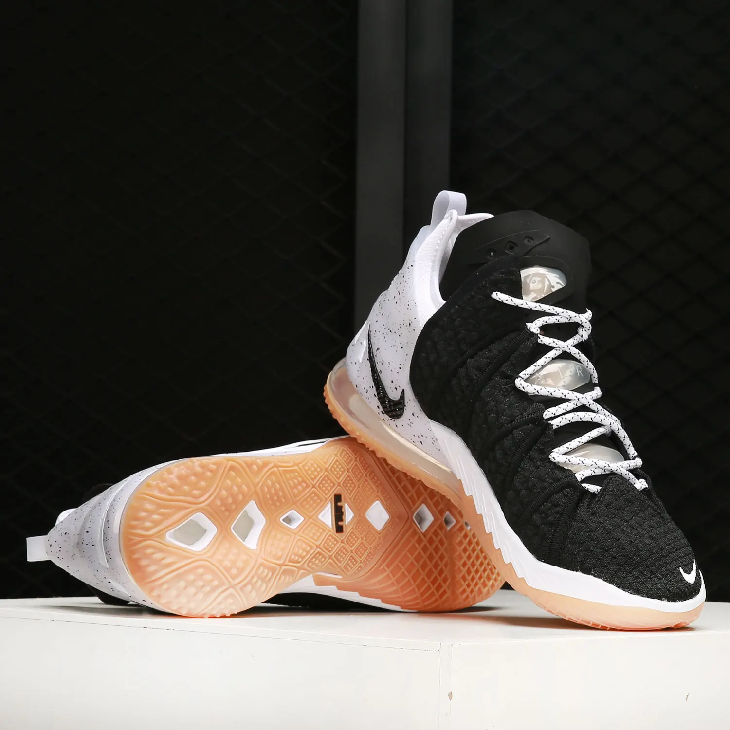 

Новые мужские баскетбольные кроссовки Nike Genuine Season с мягкой подкладкой CQ9284-007