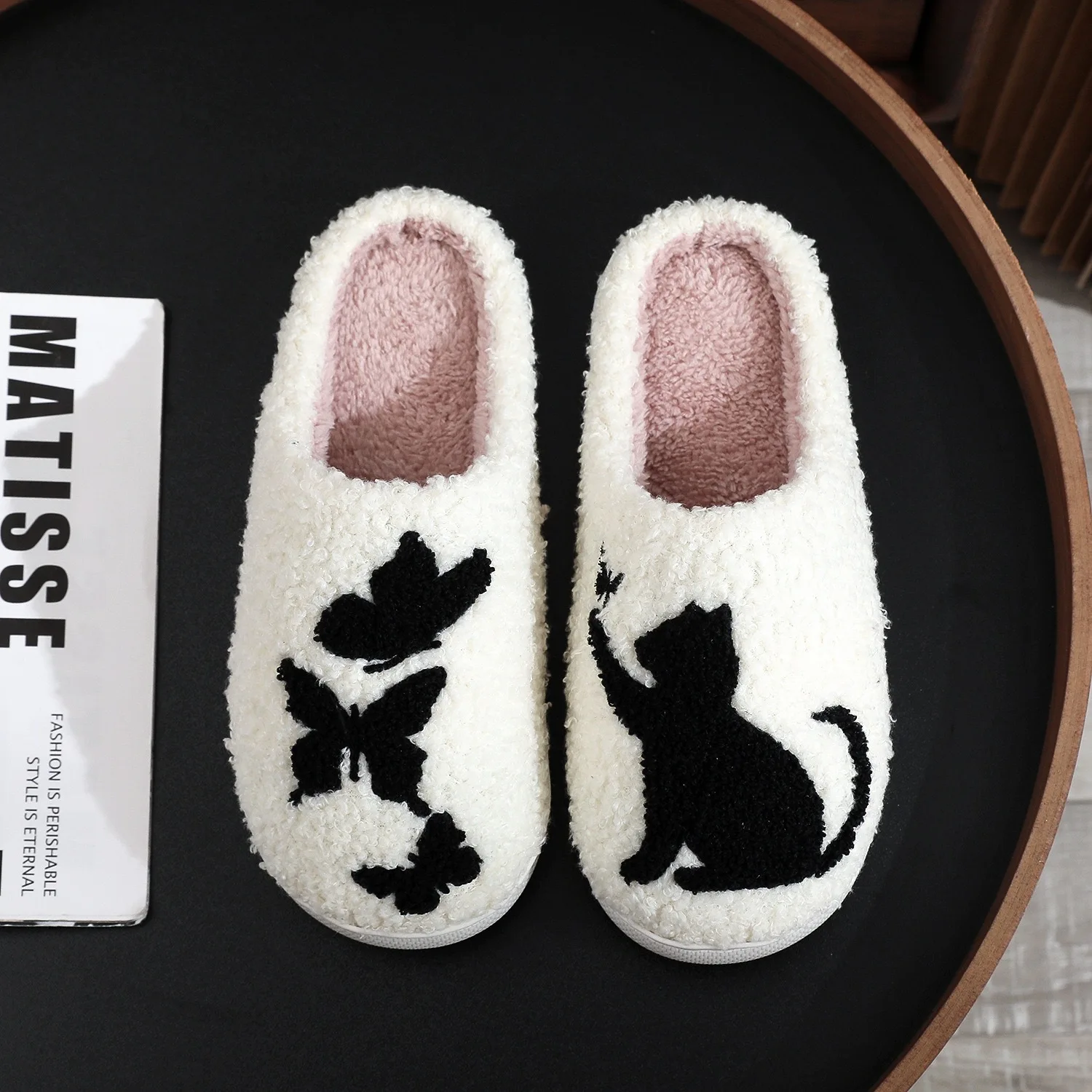 

Cute Cat and Butterfly Pattern Children's Slippers Indoor Winter Warm Breathable Comfortable Parent-child Leisure Home Shoes