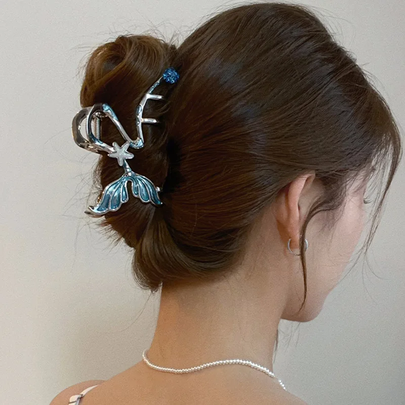 

Ladies' Hair Claw Clips Korean Blue Fish Tail Sweet Versatile Kawaii Hair Grabs High-quality Metal Hair Accessories For Girl