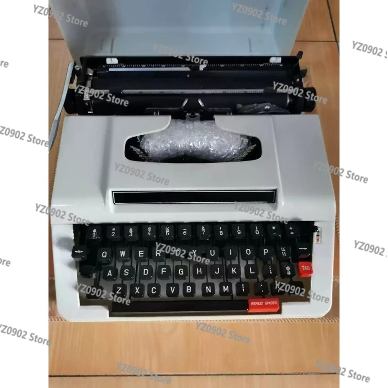 

Typewriter Beige English Mechanical 1980S Normal use Retro literary gifts Medieval old things
