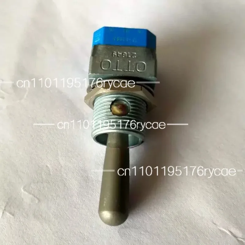 Car shield machine assembly machine remote control toggle self-reset button switch