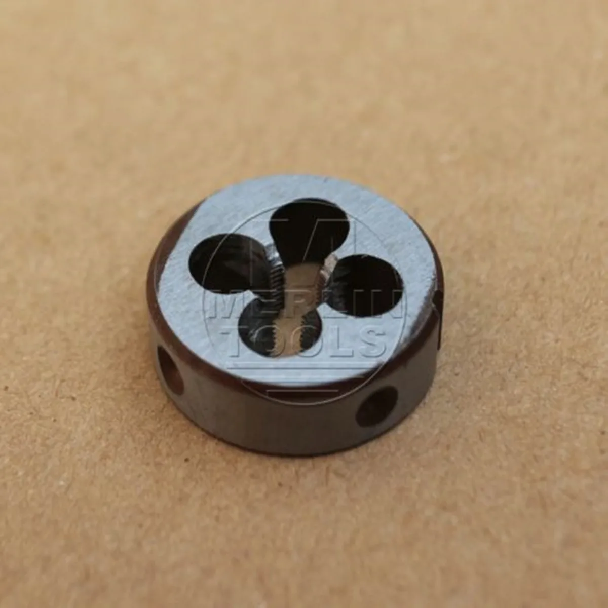 12-24 28 32 36 40 Rechts gewinde Matrize