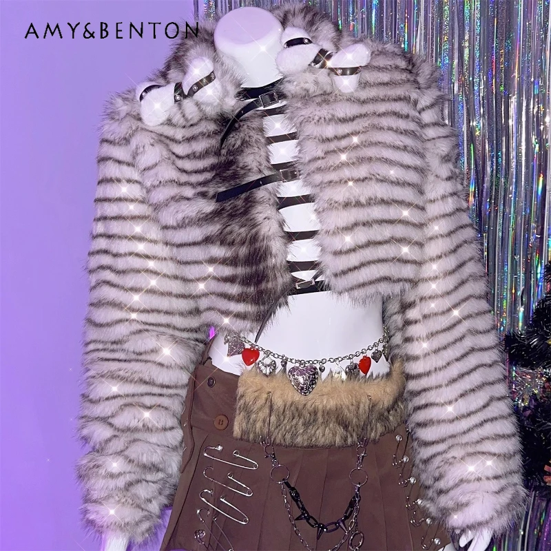 

2025 Autumn Winter New Y2K Hot Girl Buckle Women's Short Jacket Punk Design Sweet Cool Pin Rock Faux Fur Loose Jackets Ladies