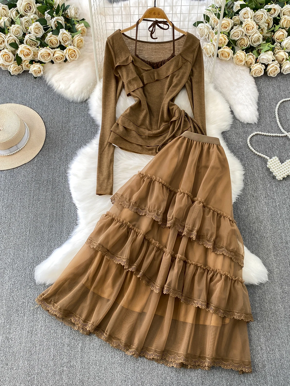 

Elegant Pure Desire Splice Neckline Lace Trim Midi Dress Vintage Two-Piece Set with Square Collar Top And Hanging Neckline