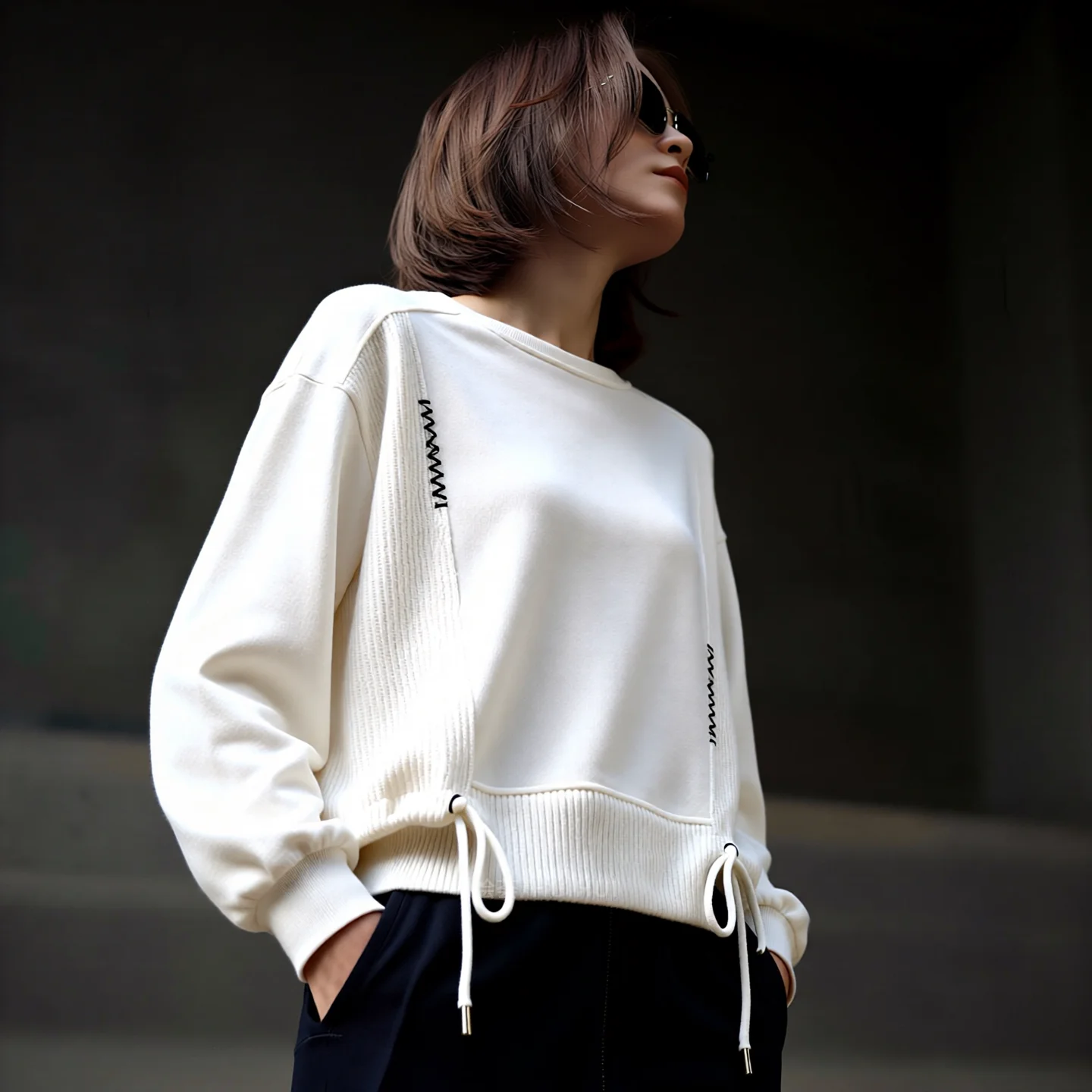 

Белая женская толстовка с длинным рукавом и шнурком, повседневная