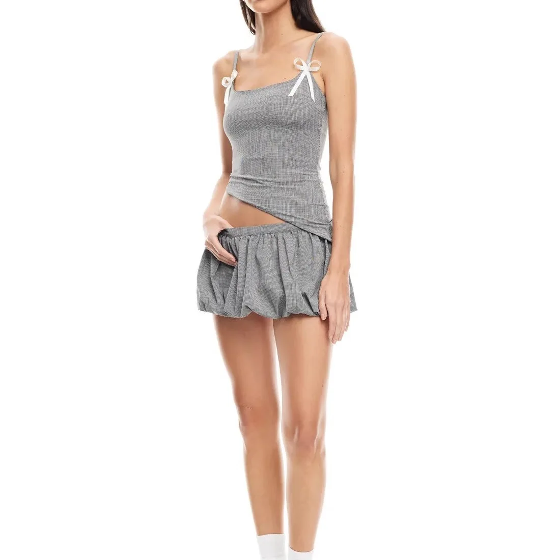 

Lioness Australia 2025 New Arrival Spicy Girl Style Low-Waist Sexy Short Puffy Skirt Flower Bud Half-Skirt