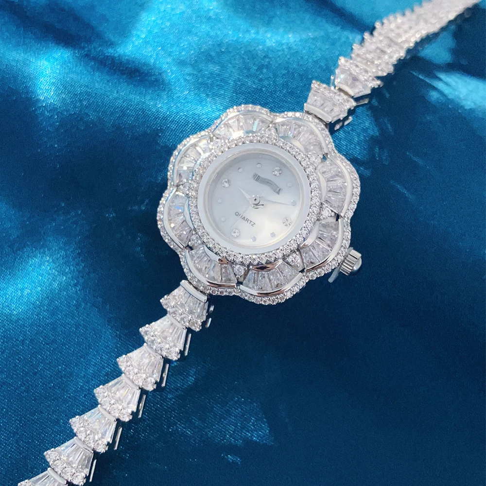 015468  Watch 16.5cm for Women Cubic Zircon Crystal Watch Wedding Party Jewelry Japan Movement Waterproof Made with Wholesale