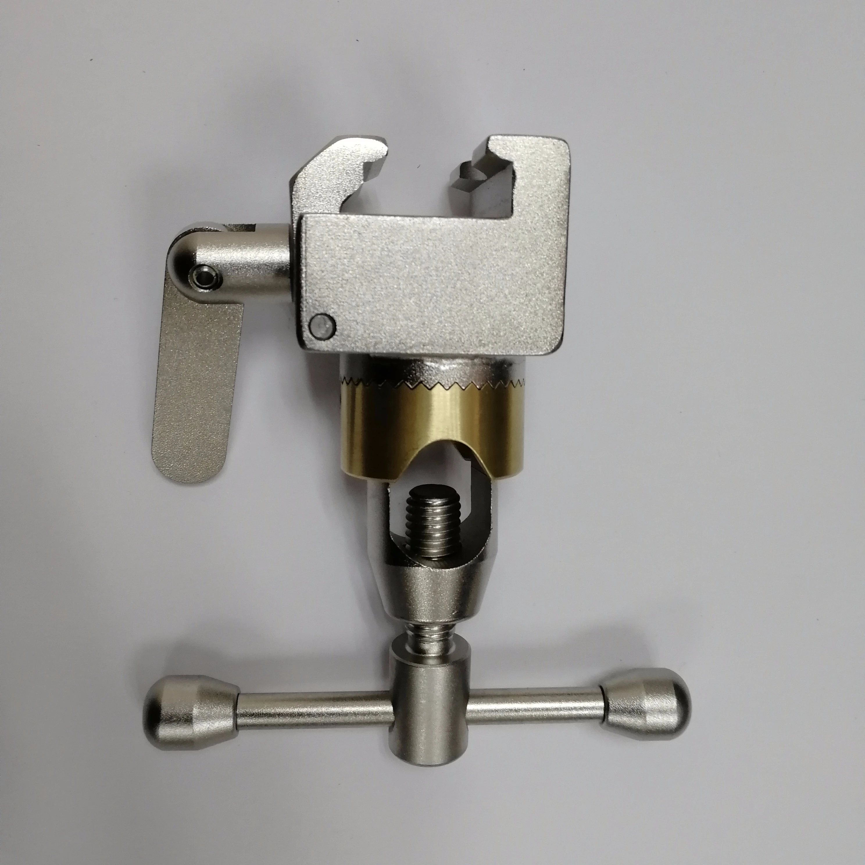 Operating table fixture/side rail fixture/radial setting fixture Operating table side rail fixing clamp