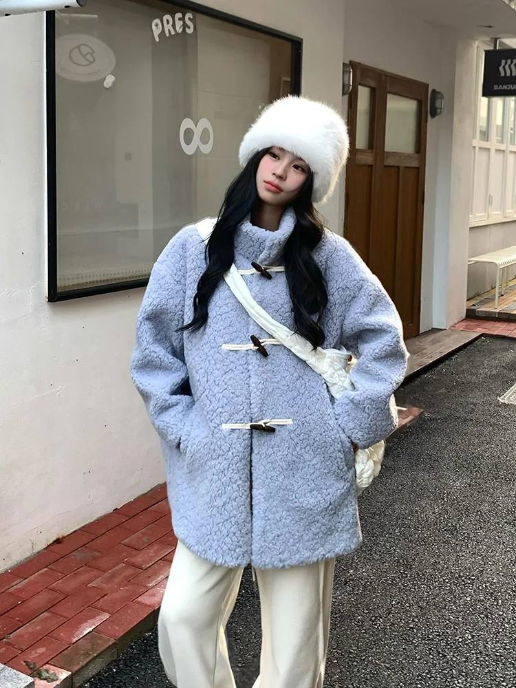 

Женское пальто Adan Melbourne из утолщенного меха ягненка, свободного кроя, с воротником-стойкой, средней длины, с пуговицами из рога, зимняя верхняя одежда