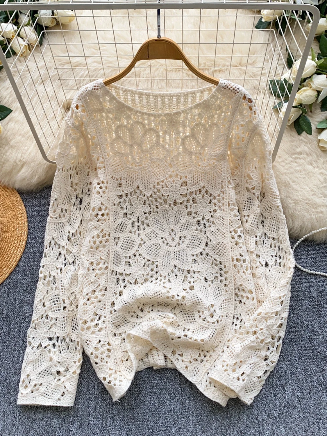 Korean Style Lace Hollow Hook Knitted Top Women's White round Neck Loose UV Protection Versatile Lazy Matchings Knitwear