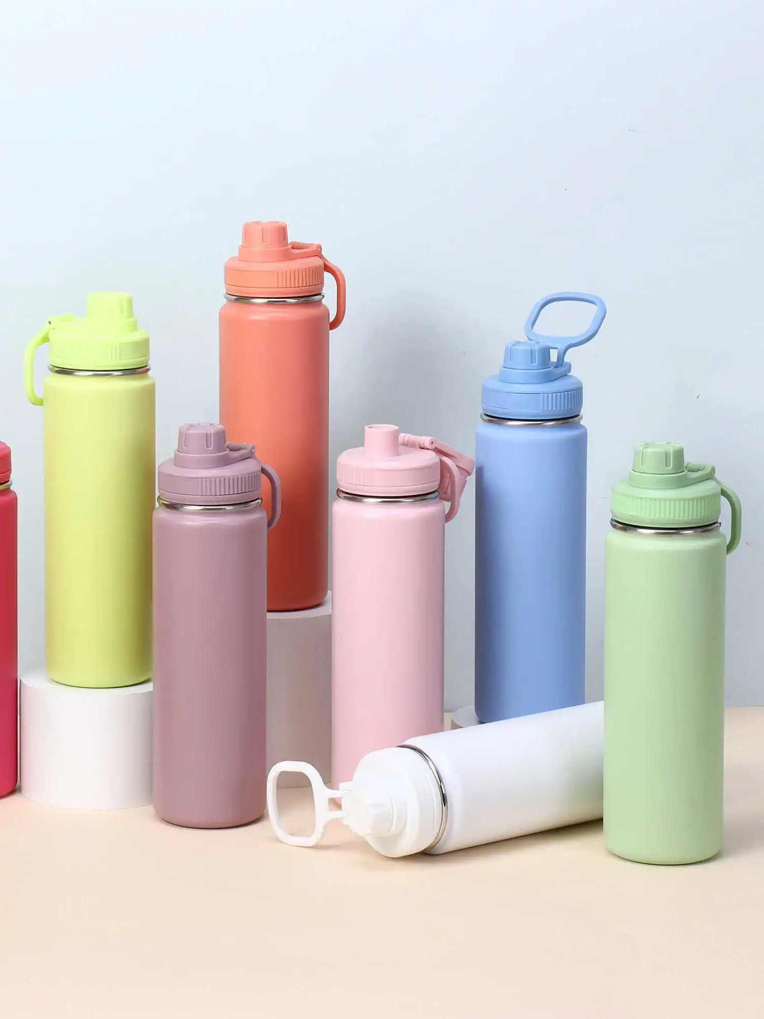 كوب ترمس فضائي كبير السعة 24 أونصة من الفولاذ المقاوم للصدأ 304، زجاجة ماء رياضية معزولة، كوب محمول للاستخدام الخارجي