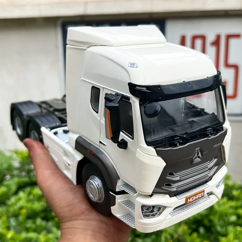 Diecast 1:24 Scale HOHAN N7X Shandeka Tractor Alloy Truck Model Collection Souvenir Display Ornaments