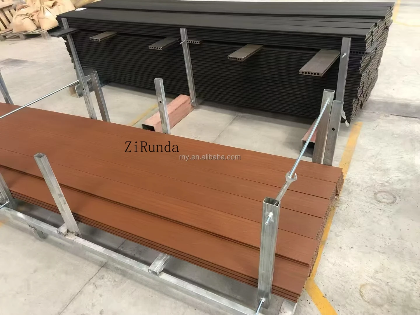 Versión personalizada, suelo impermeable para patio al aire libre, piso compuesto resistente a la intemperie para terraza exterior