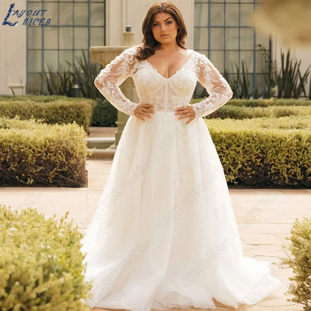 LAYOUT NICEB Appliques Plus Size V-Neck Vestidos De Noiva Mangas Compridas Lace Vestidos De Casamento A-Line Tulle Custom Made robes de mariéeLAYOUT NICEB Appliques Plus Size V-Neck Vestidos De Noiva Mangas Compridas L