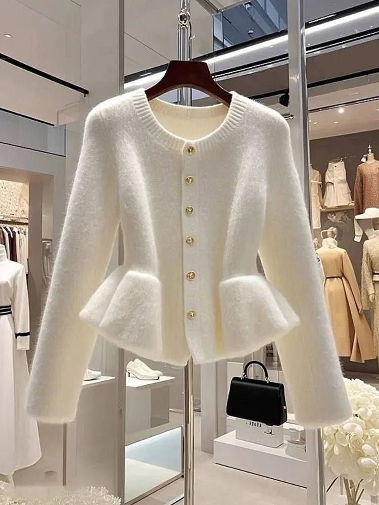 Korean Round Neck Knitted Women Beige Sweater Cardigan Female 2024 Autumn Winter Fashion Collection Soft Knitted Cardigan Top