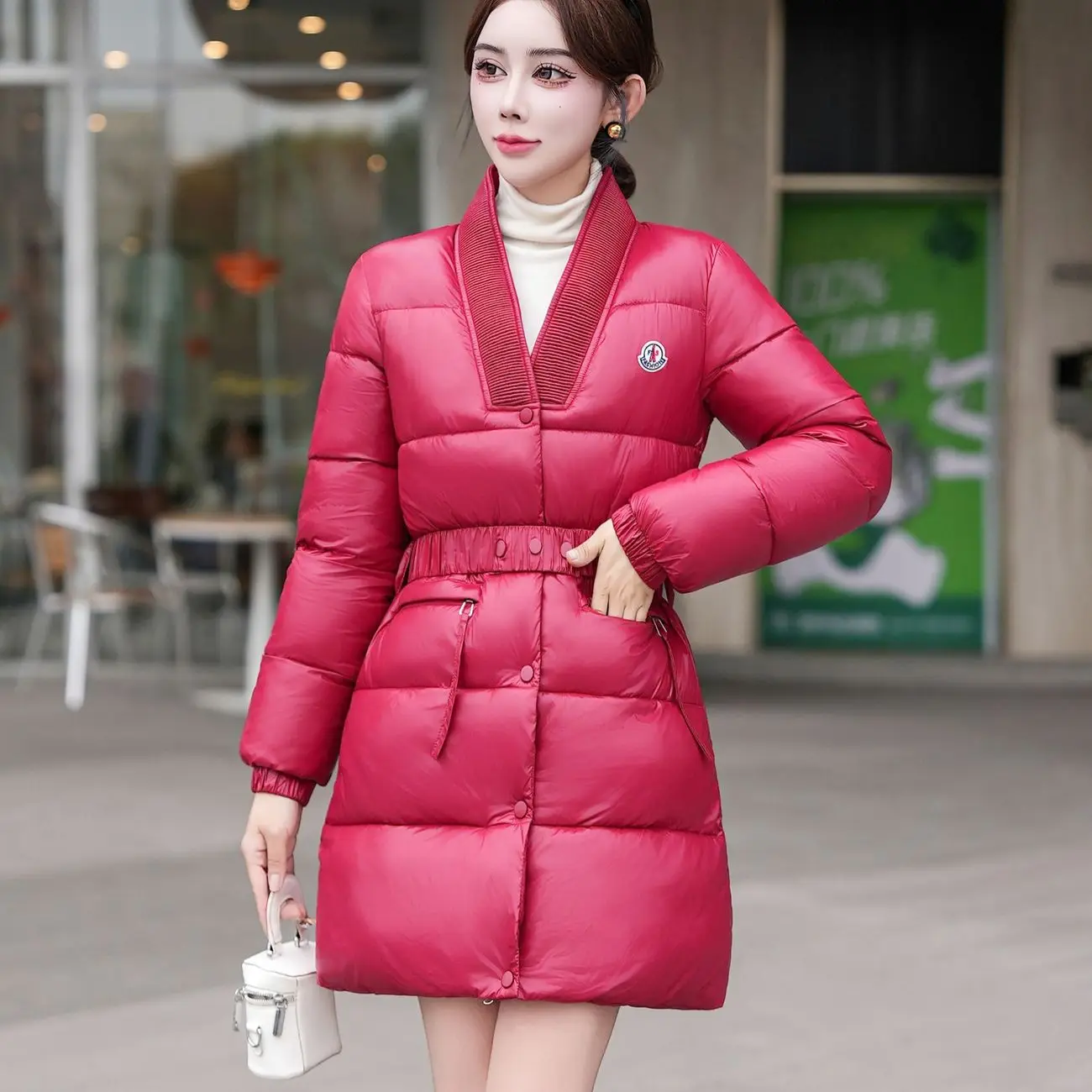 冬のファッションウエストコットンコート女性2025ミッドロングパファーコートジッパーポケットオーバーコートパーカー女性ダウンコットンジャケット