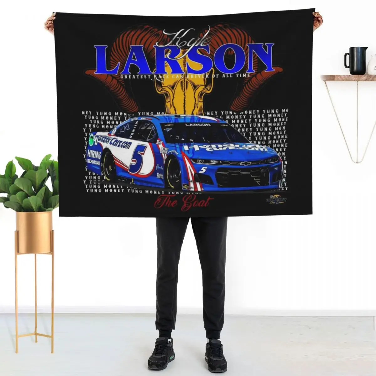 

The GOAT Kyle Larson Throw Blanket Outdoor Soft Blanket for Picnic Beach Camping