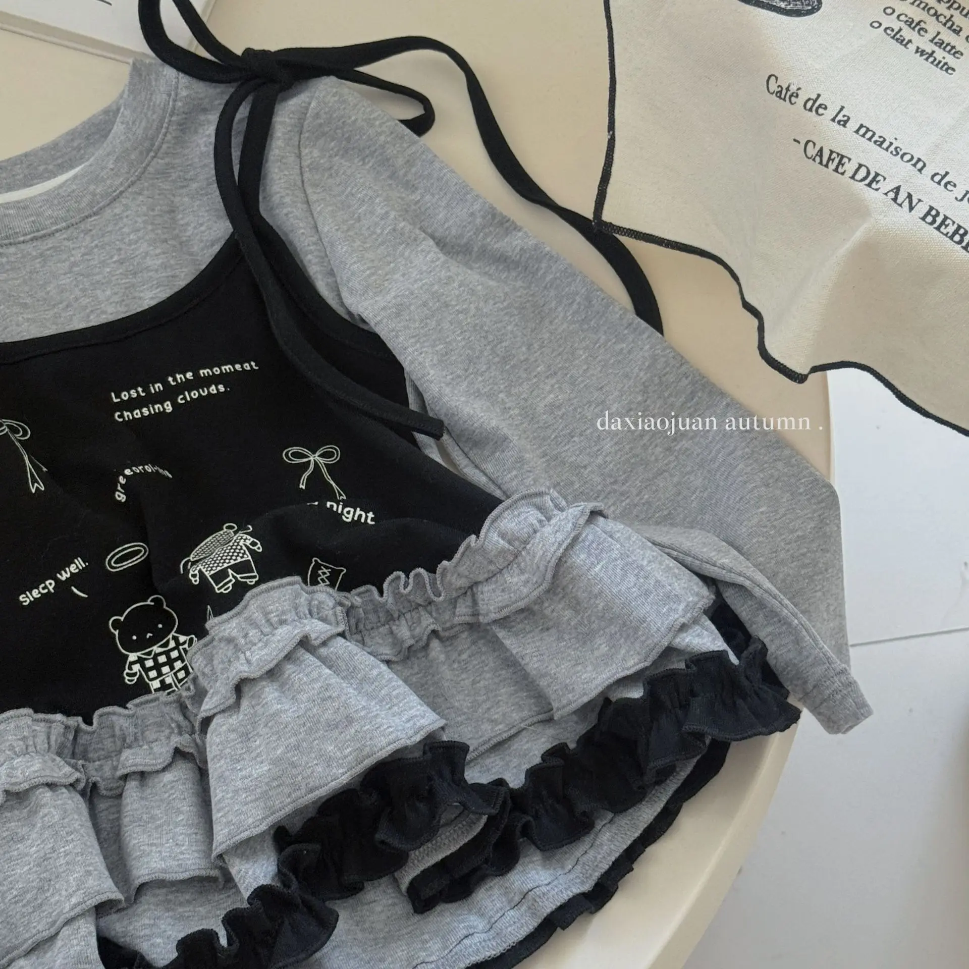 

Korean Children's Clothing 2025 Autumn Fake Two Pieces Korean Version Lace Top Girls' Long Sleeved Base Shirt