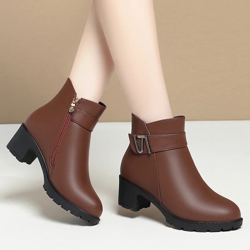 Comfort Soft Leather Women Round Toe Zipper Anti-slip Middle Heel Short Boots Winter Warm Thick Wool Thick Sole Snow Boots