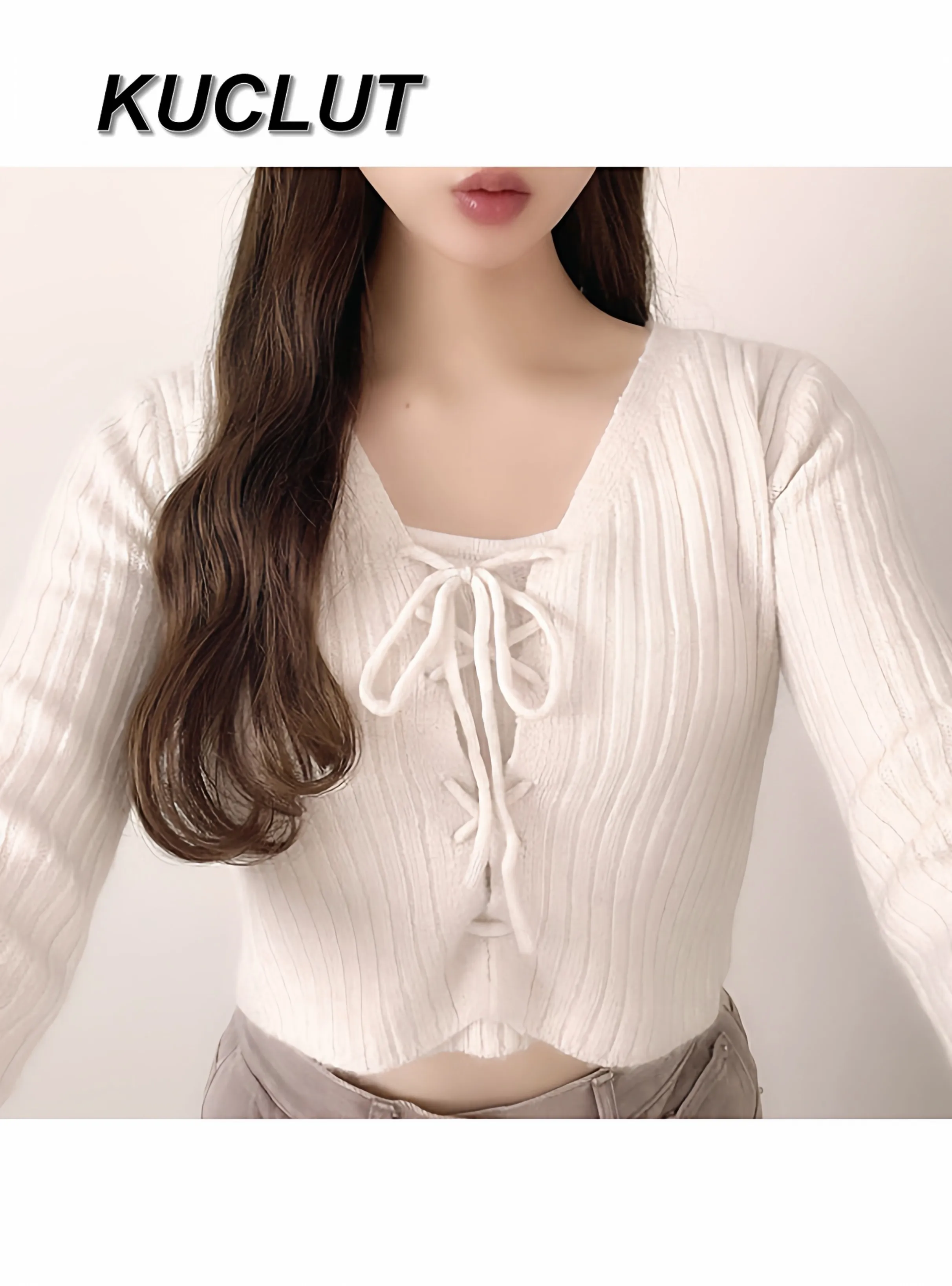 

Новый комплект 2026: кардиган в японском стиле с кружевной застежкой и однотонная майка с V-образным вырезом — модный элегантный свитер-топ