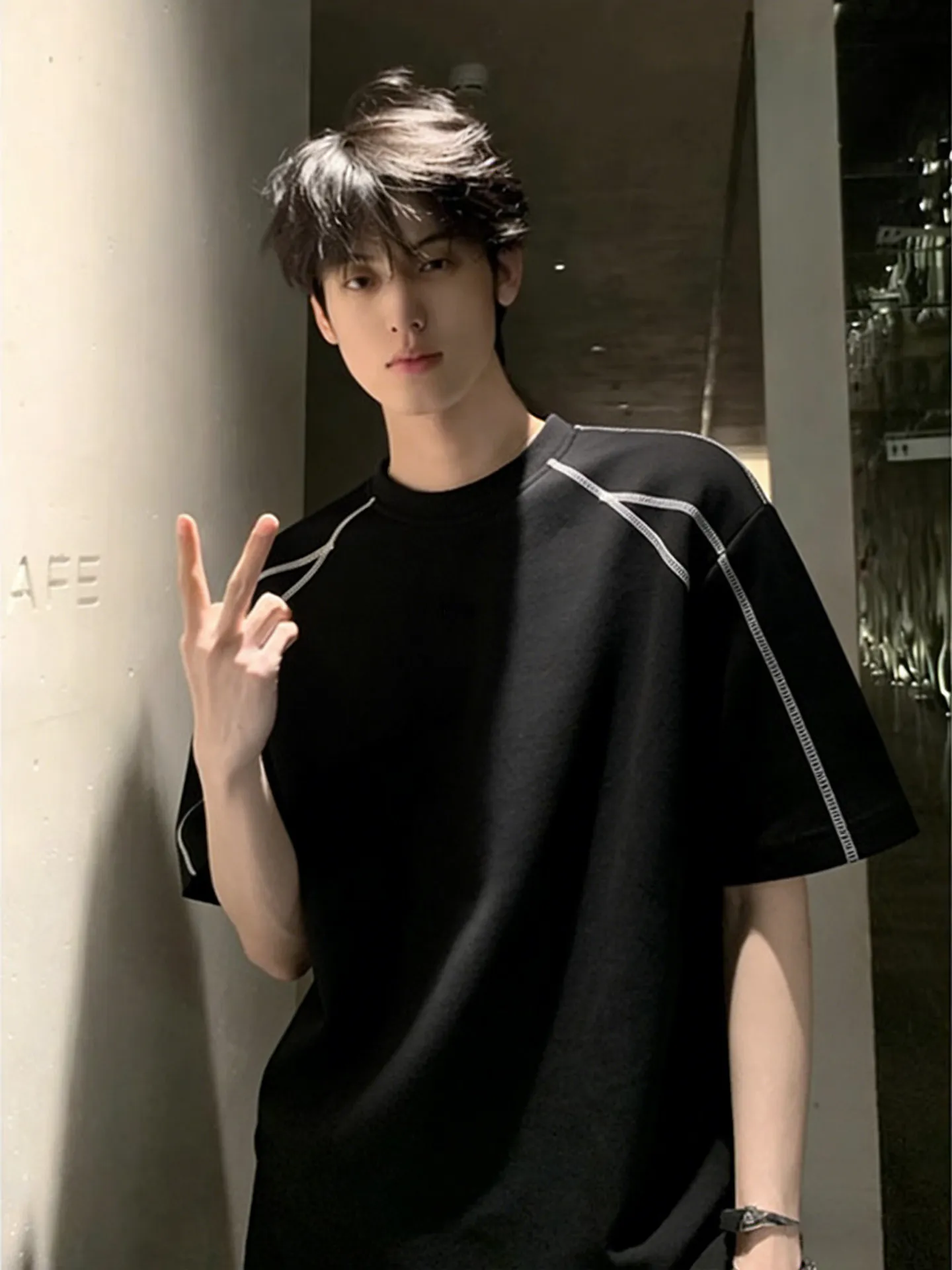 American Style Men's Black Deconstructed Patchwork T-shirt Summer Trendy Brand Stitching Line Short Sleeve Heavy Shoulder Inn...