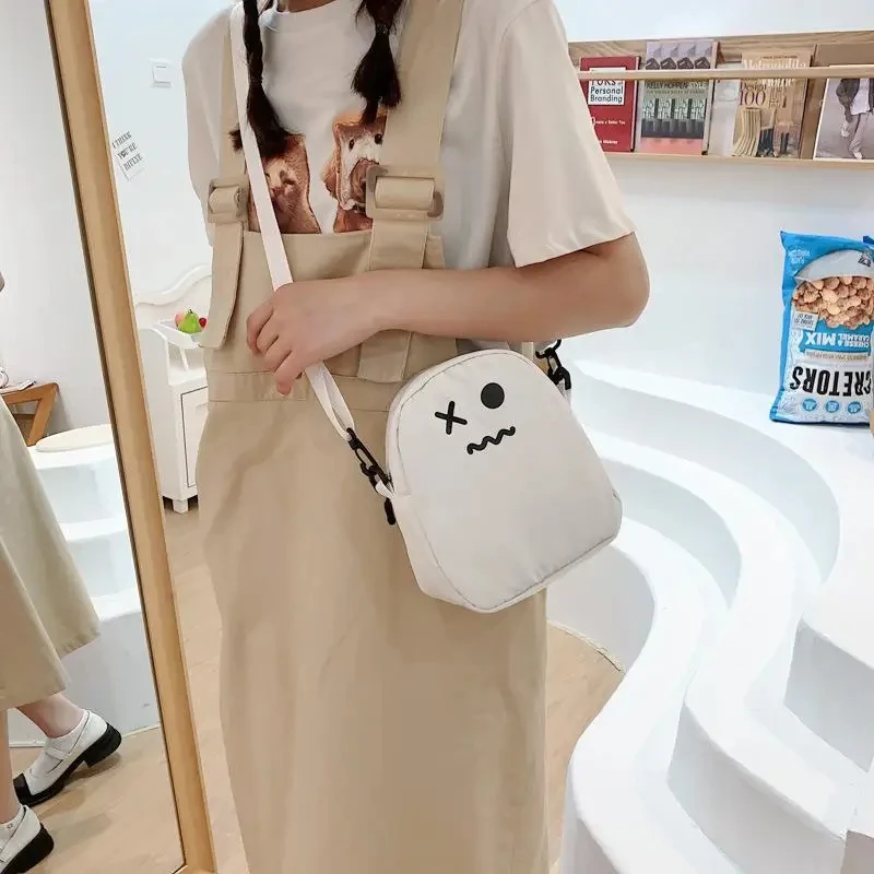 Schwarz weiß lustig niedlich Geist kawaii Frauen Leinwand Tasche Cartoon Harajuku Chic Ins Einkaufstasche Frauen Umhängetaschen große Kapazität