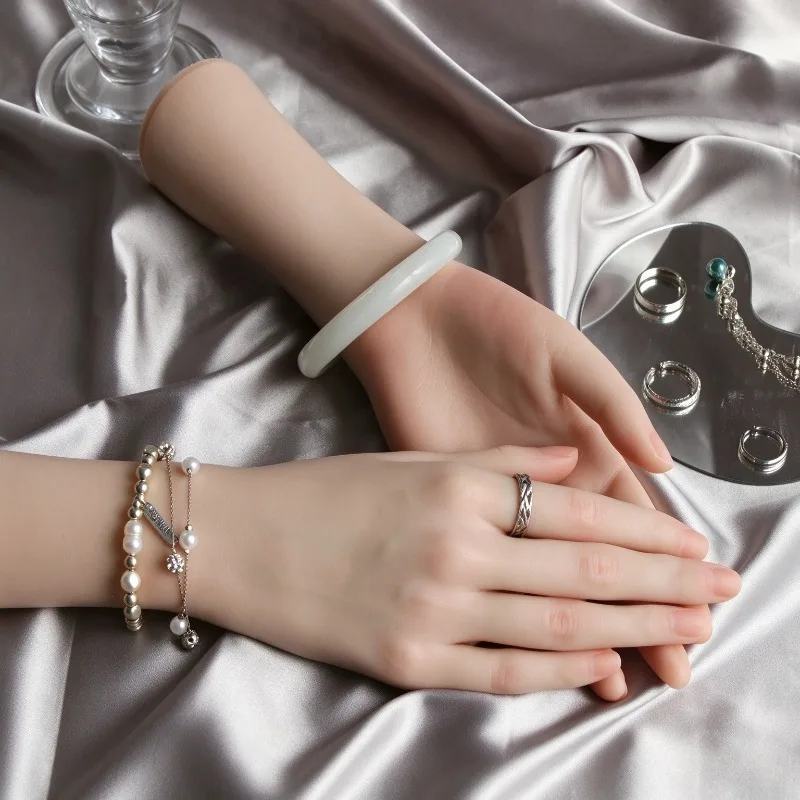 Realistic Bracelet Display Hand Model 1 Pair Silicone Ring Displays Props Bendable Fingers Mannequin Jewelry Shooting Holder