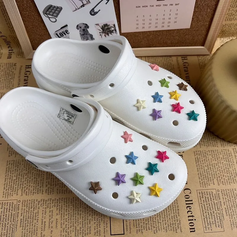

Colorful Bear Star Series Cute Adornment for Clogs Sandals Lovely Designer Charms Ins Popular Footwear Decoration DIY Hot Gift